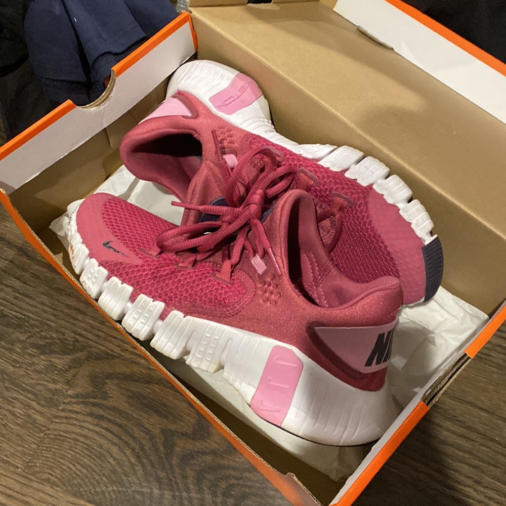 Nike Women's Pink Athletic Sneakers - Picture 2 of 7